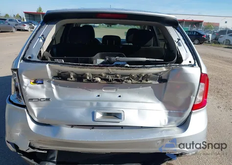 2013 Ford Edge Se z USA, uszkodzony, nr VIN 2FMDK3GC5DBE34024